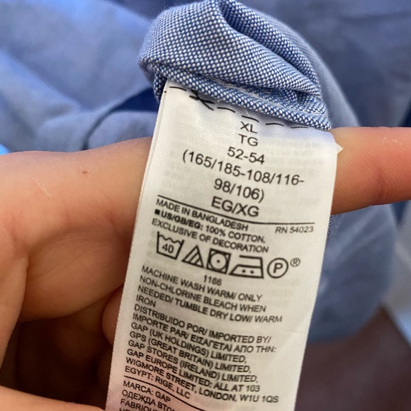 Gap Untucked Fit Dress Shirt - Picture 10 of 10